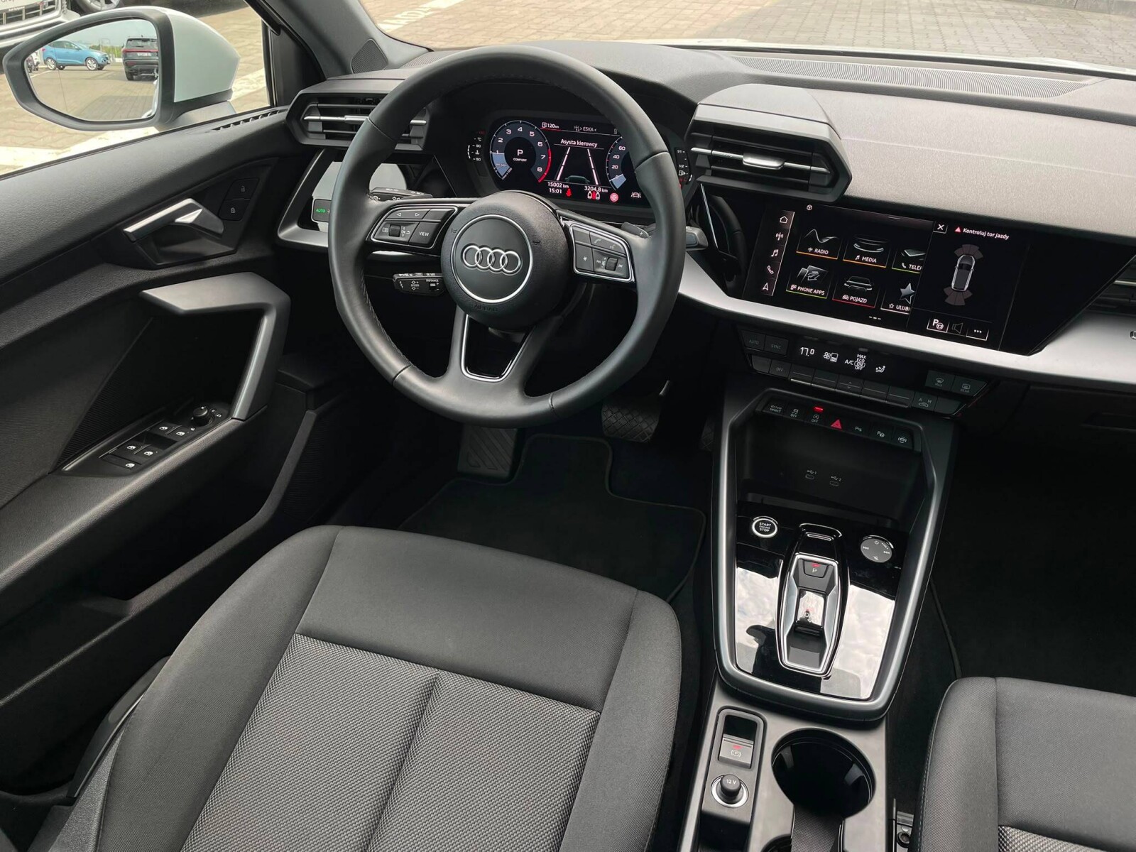 Audi A3 Sportback - zdjęcie 12