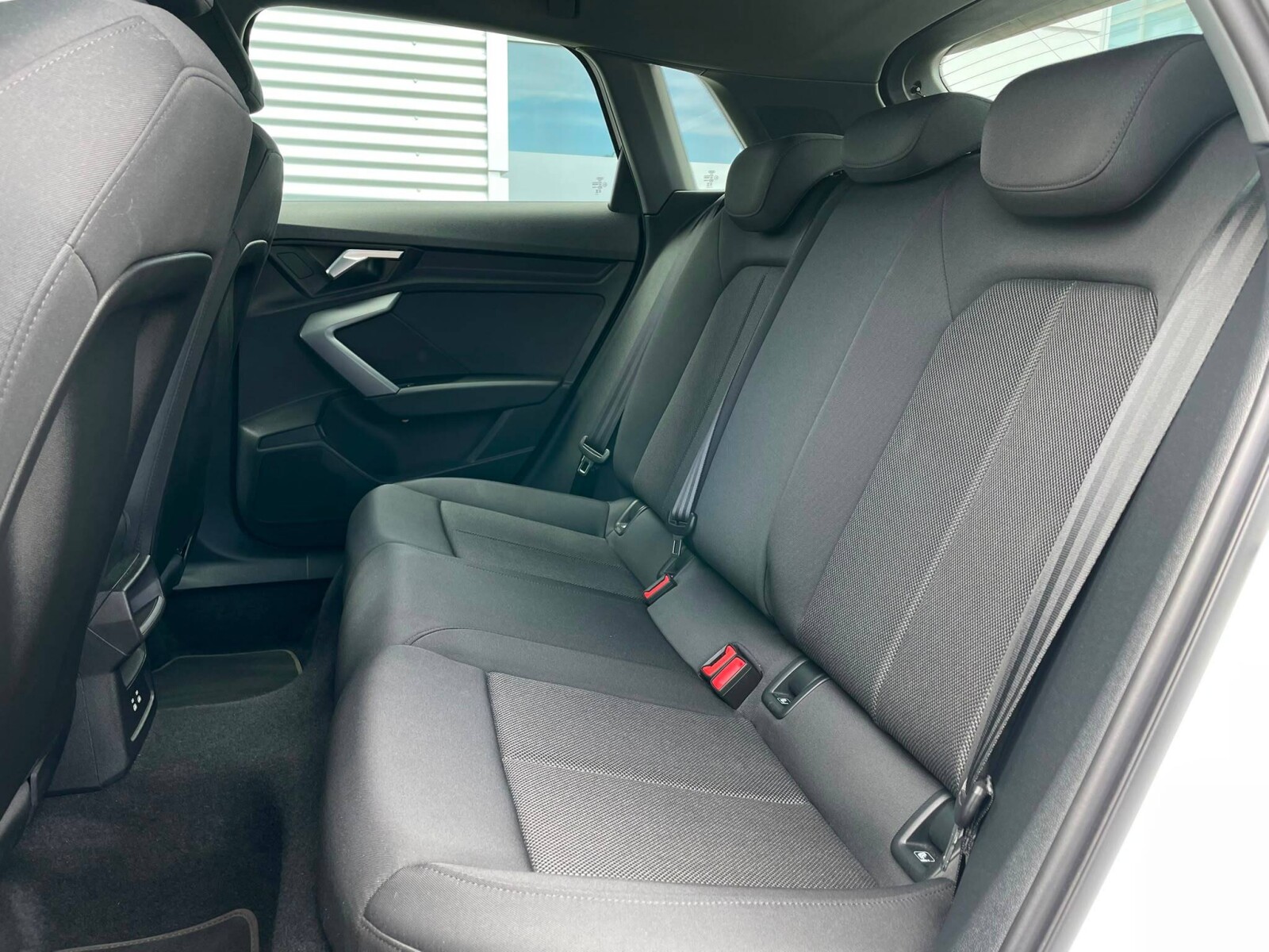 Audi A3 Sportback - zdjęcie 11