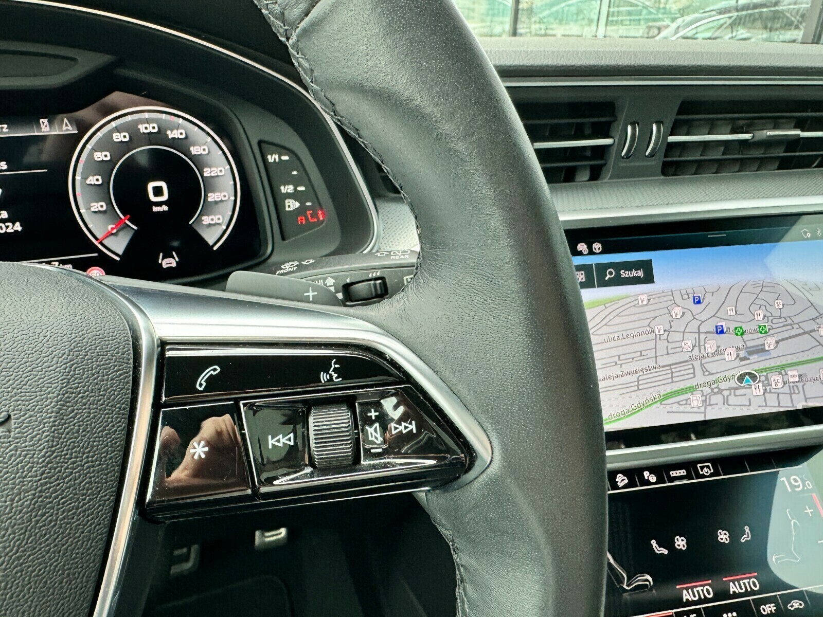 Audi A6 allroad - zdjęcie 33