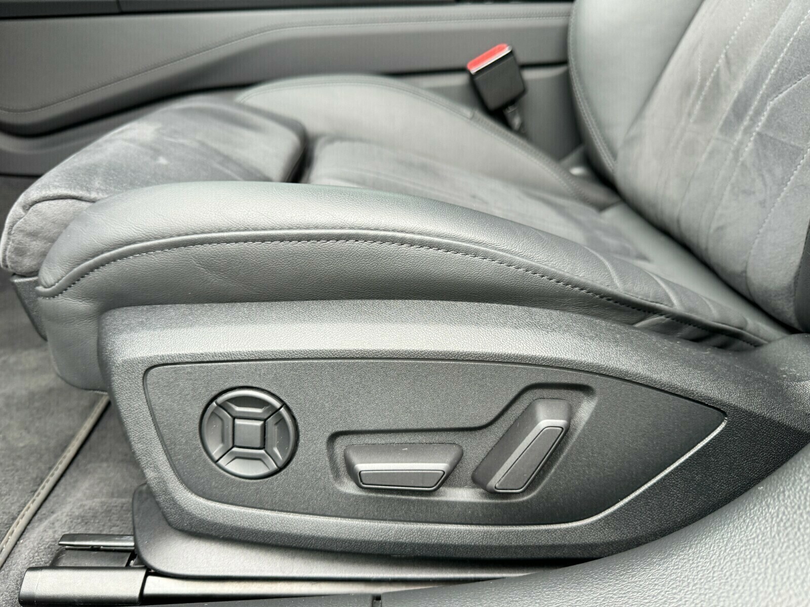 Audi A6 allroad - zdjęcie 12
