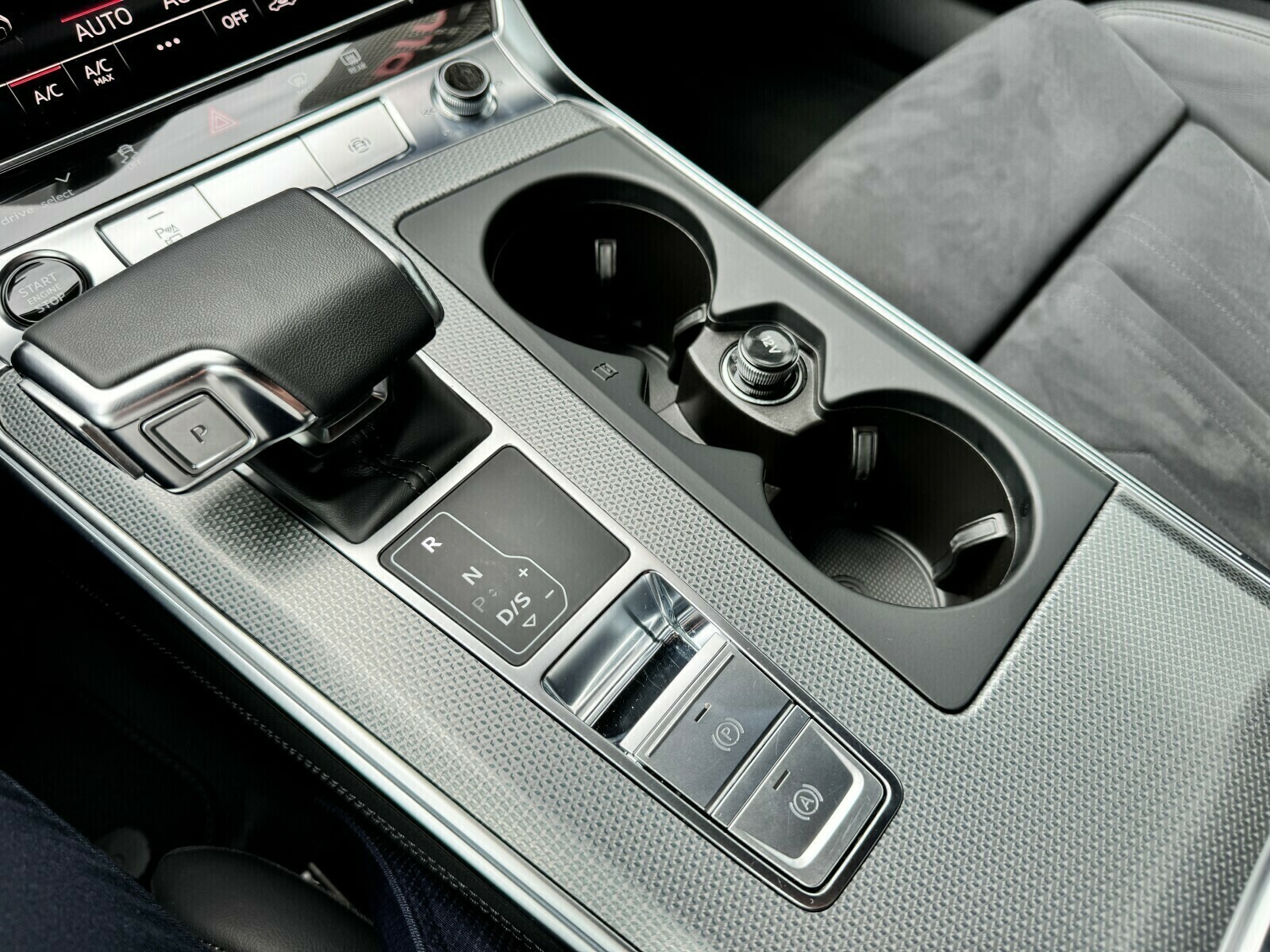 Audi A6 allroad - zdjęcie 24