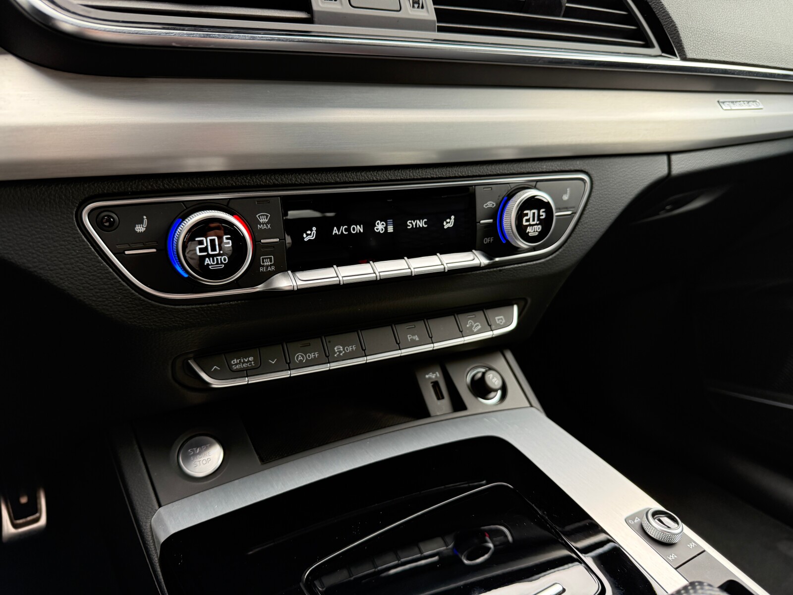 Audi Q5 Sportback - zdjęcie 27