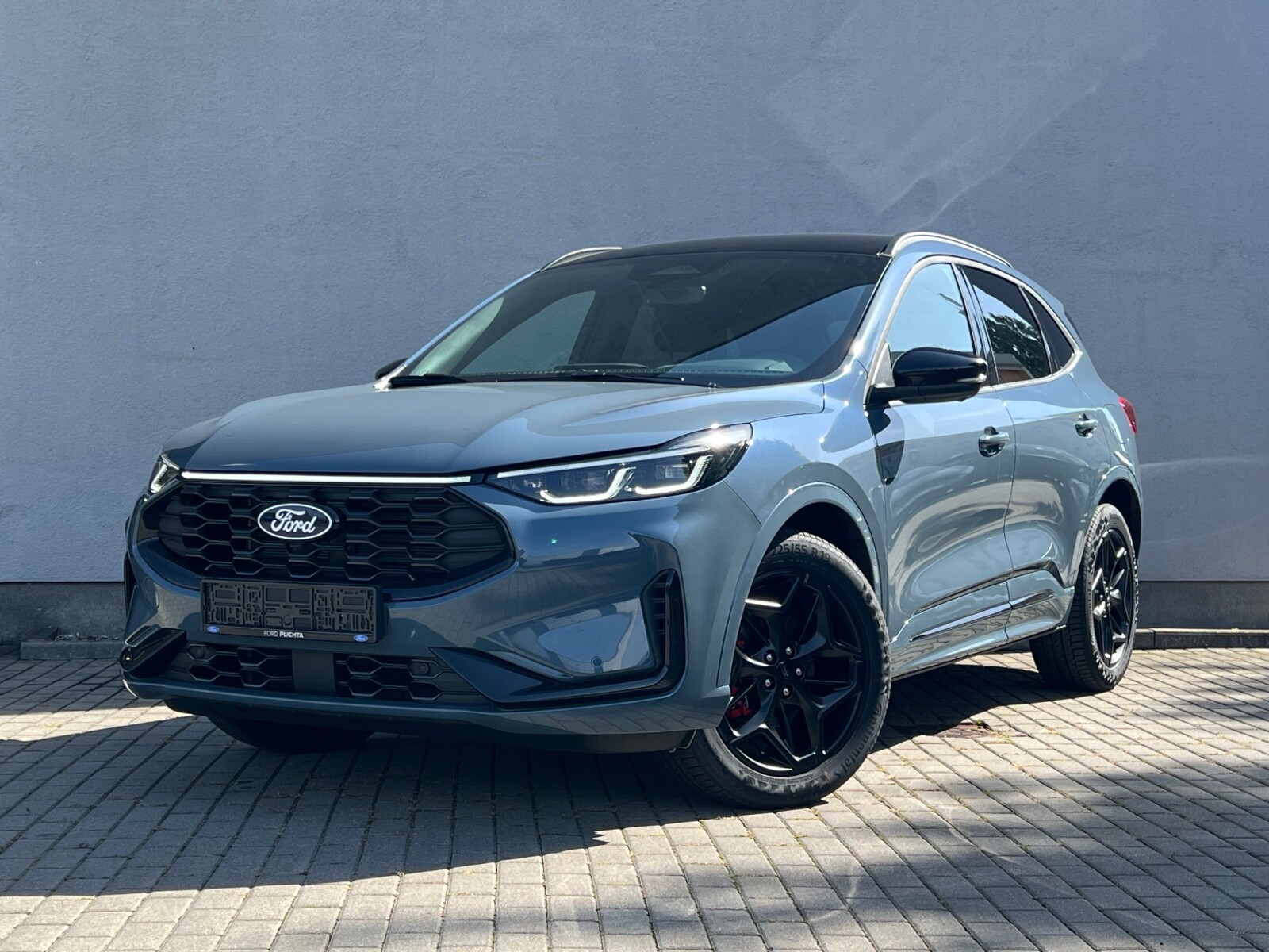 Ford Kuga FHEV 2.5 183 KM AWD BlueCruise Edition Ford Kuga FHEV 2.5 183 KM AWD BlueCruise Edition