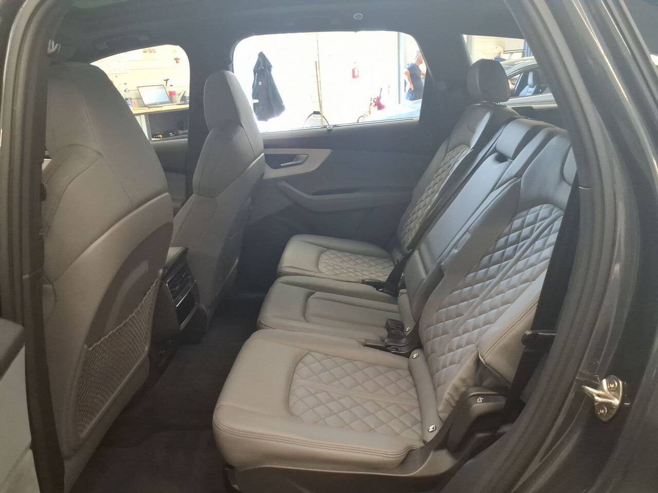 Audi Q7 - zdjęcie 7