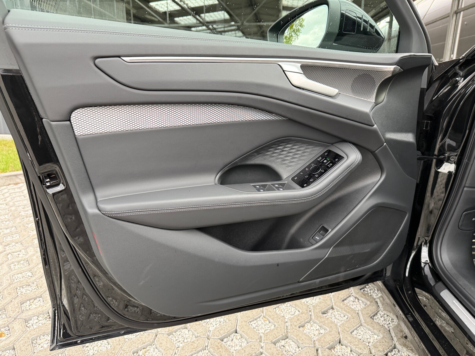 Audi A6 Limousine - zdjęcie 17
