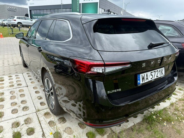 Škoda Superb Combi - zdjęcie 2