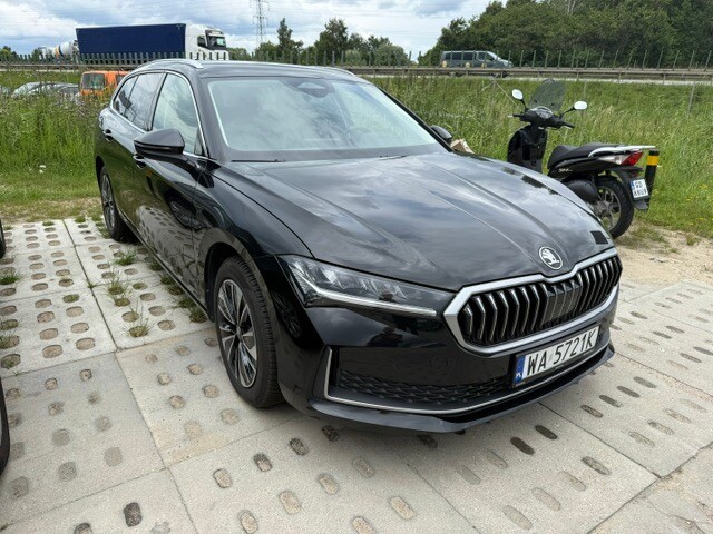 Škoda Superb Combi - zdjęcie 4