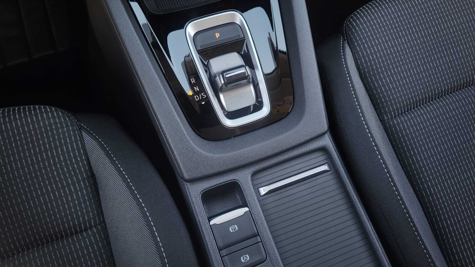 Škoda Octavia Combi - zdjęcie 25