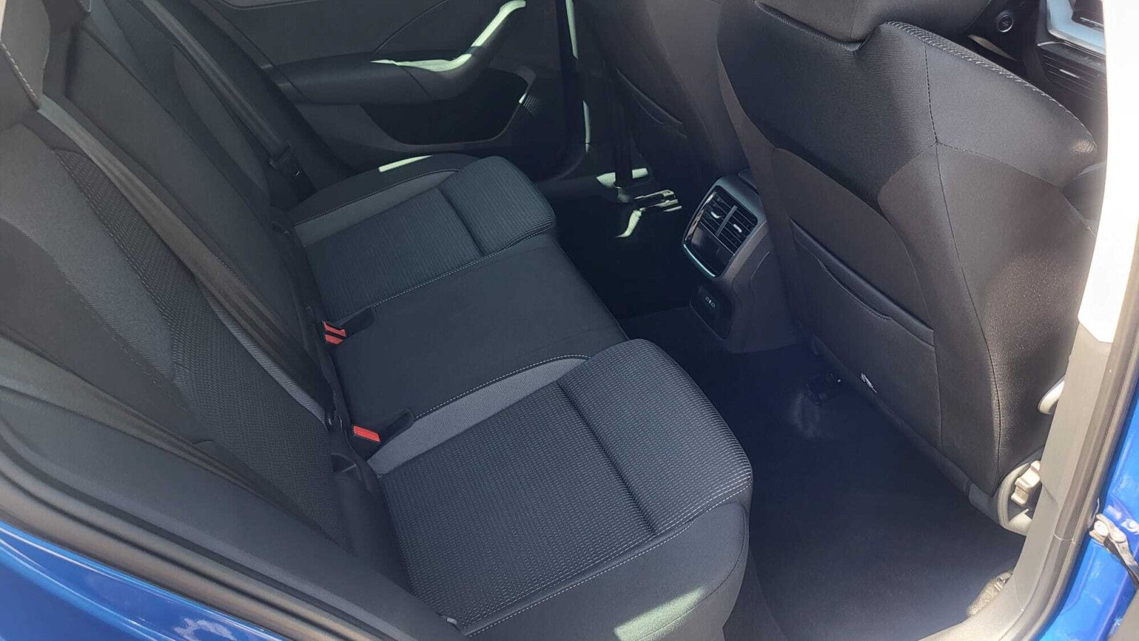 Škoda Octavia Combi - zdjęcie 15