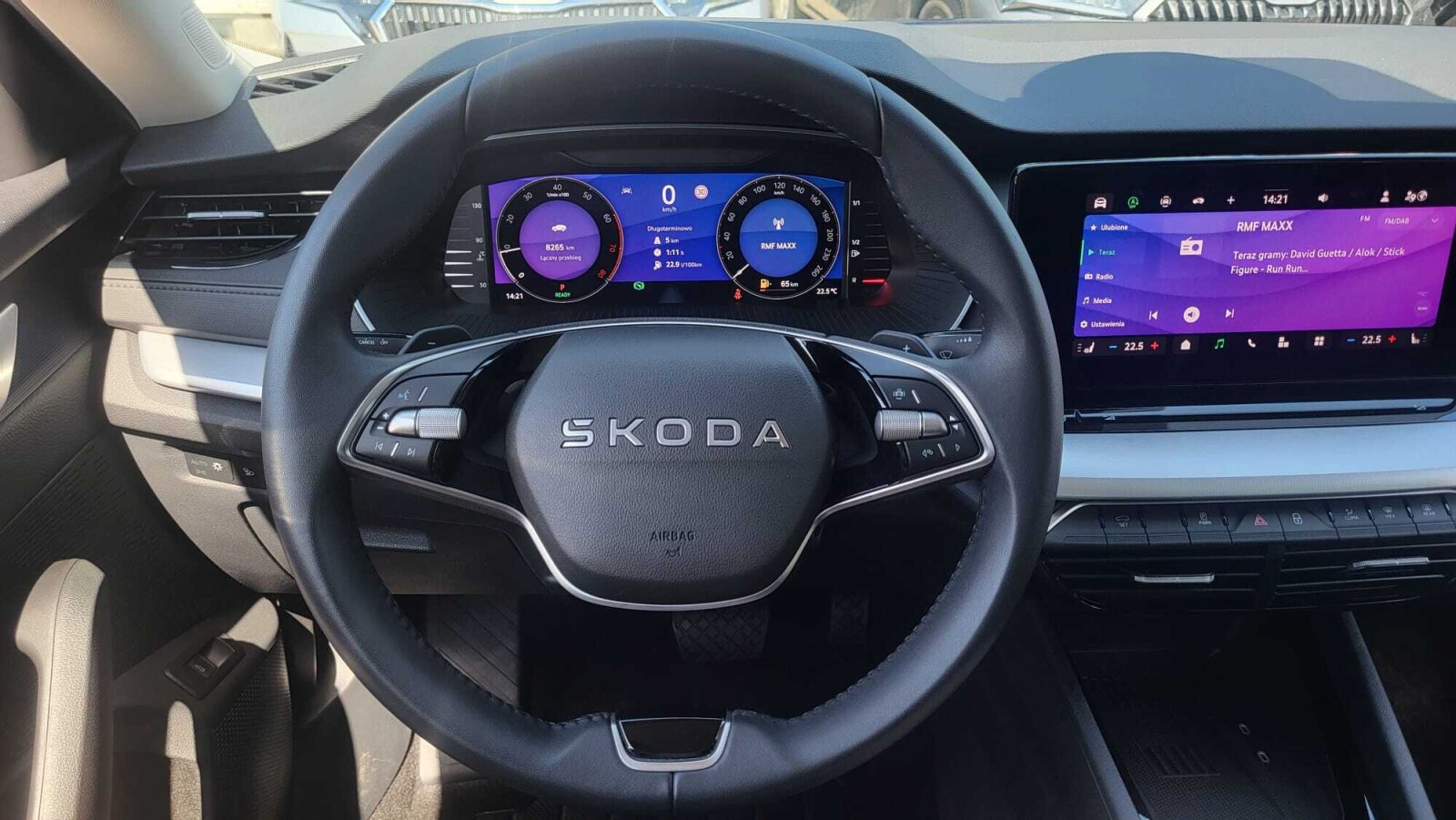Škoda Octavia Combi - zdjęcie 19