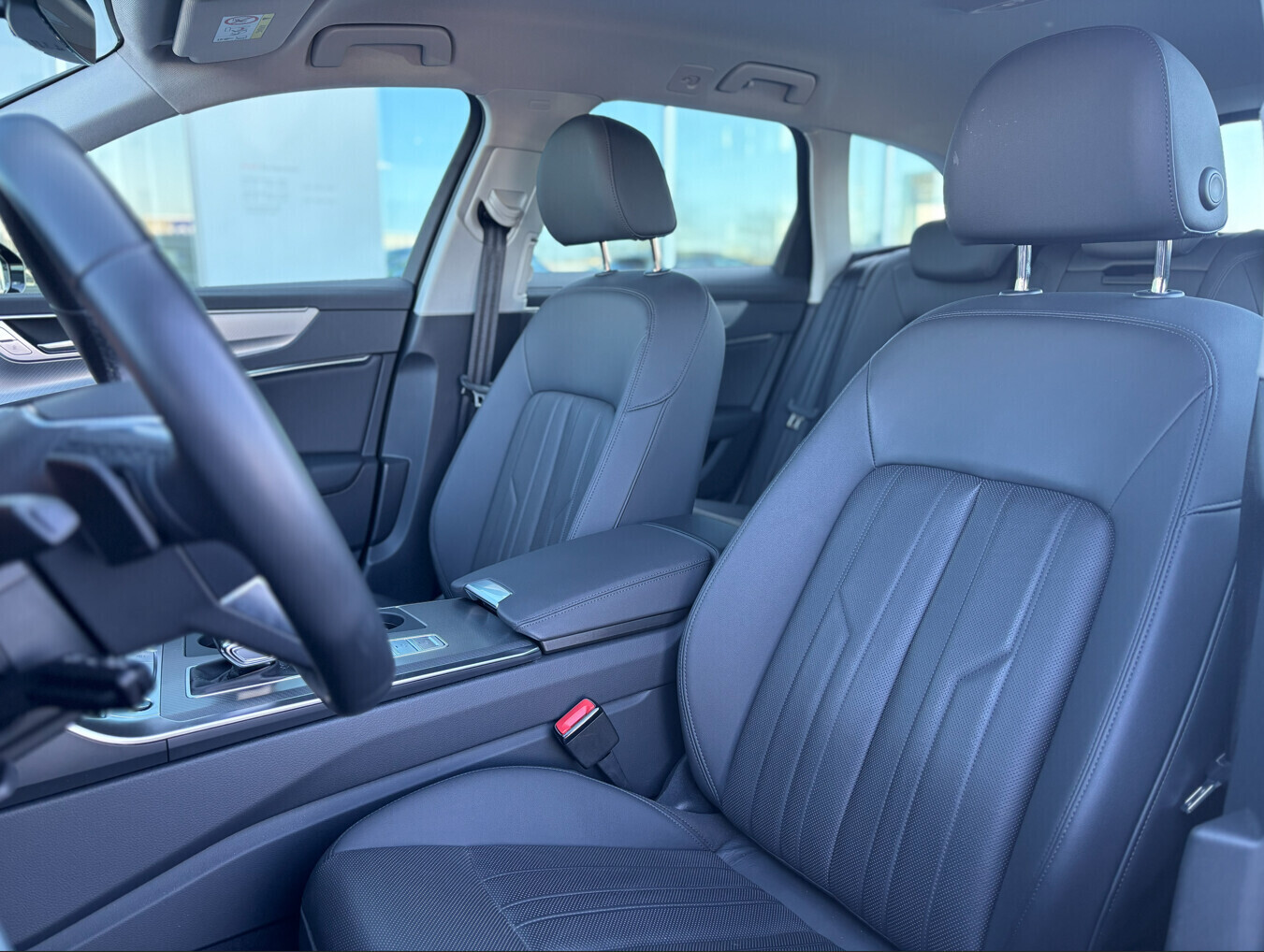 Audi A6 Avant - zdjęcie 16