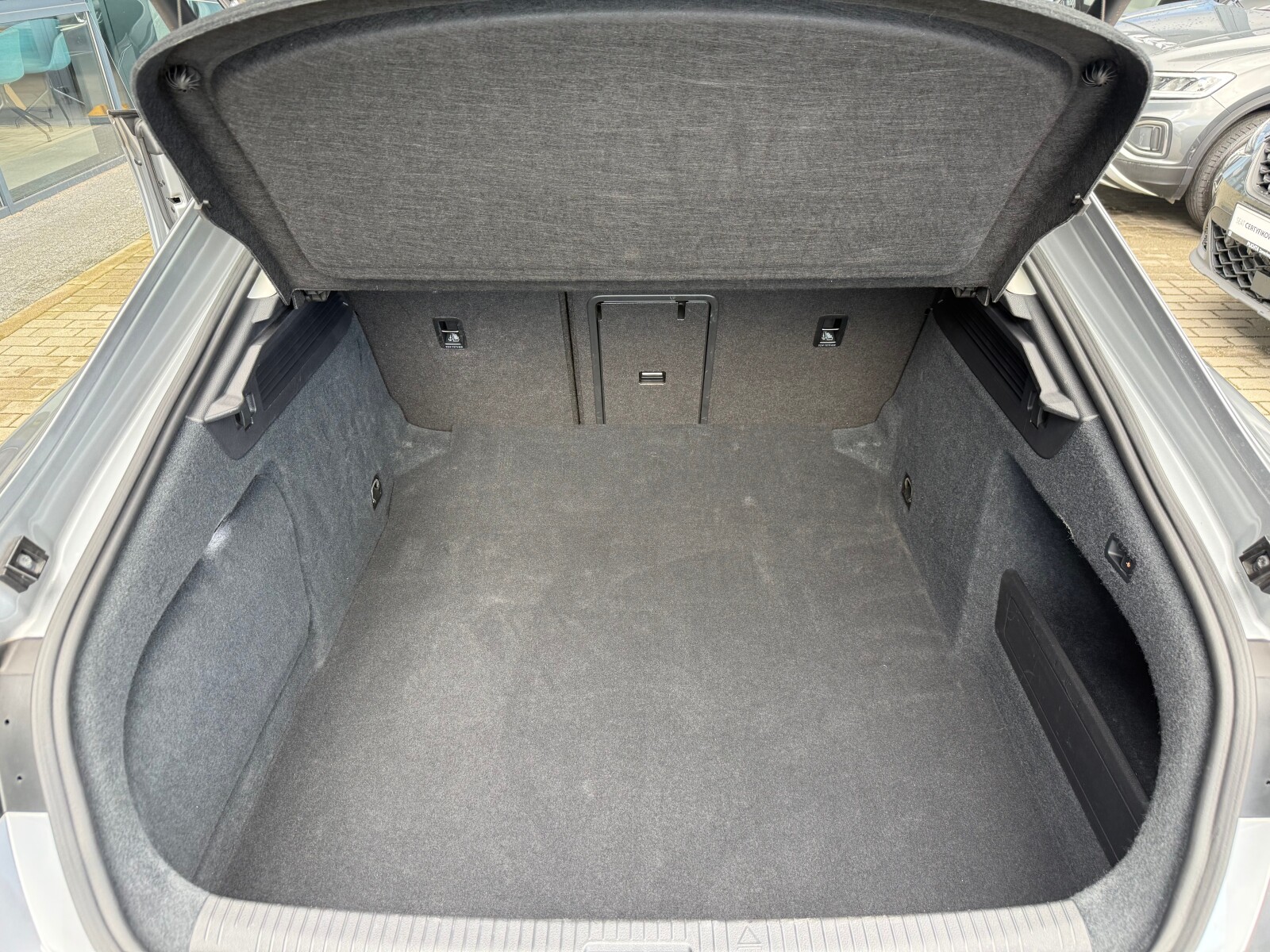 Volkswagen Arteon - zdjęcie 20
