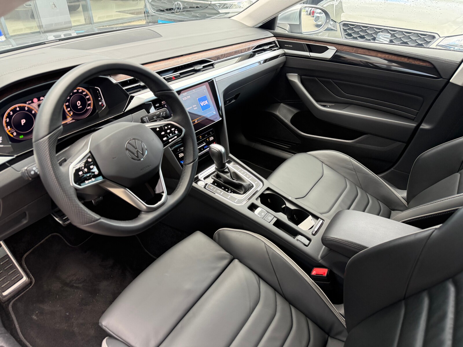 Volkswagen Arteon - zdjęcie 11