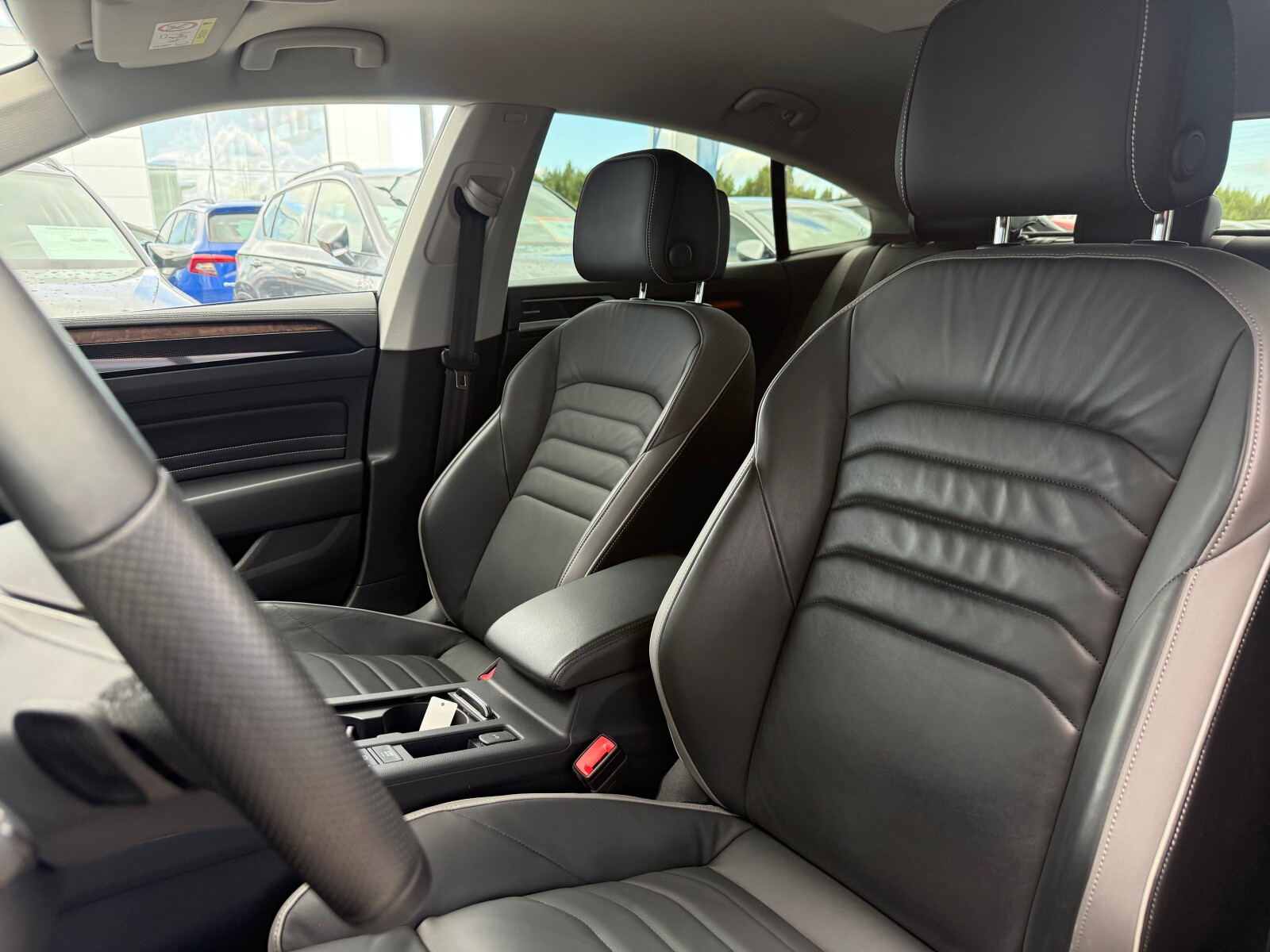Volkswagen Arteon - zdjęcie 14