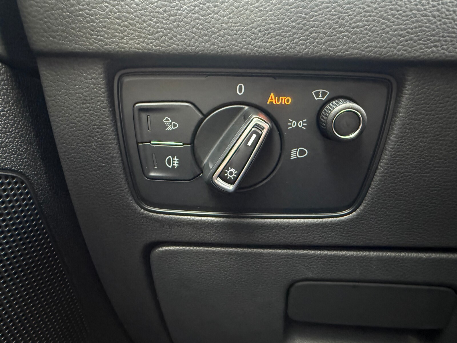 Volkswagen Arteon - zdjęcie 27