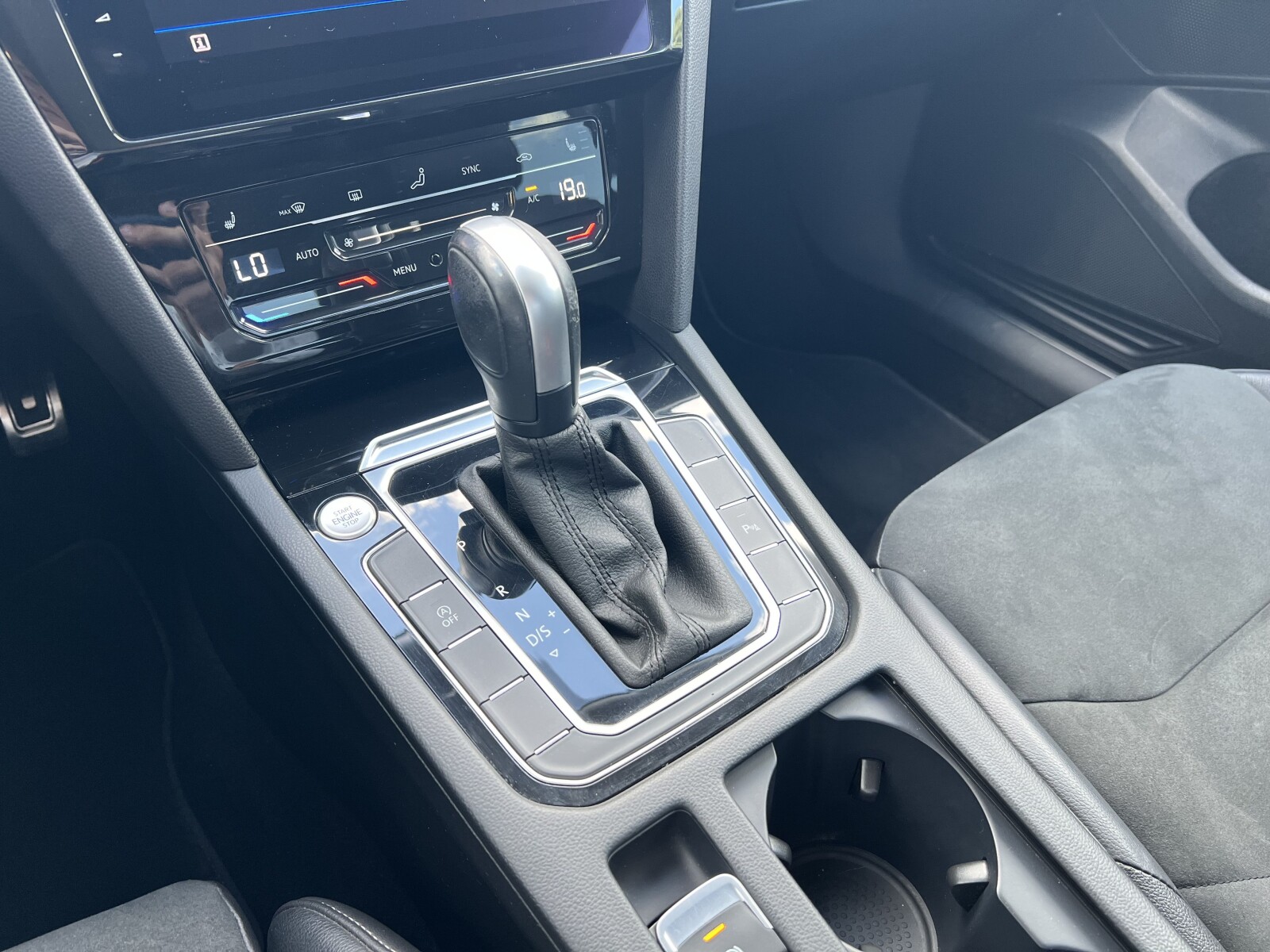 Volkswagen Arteon - zdjęcie 23