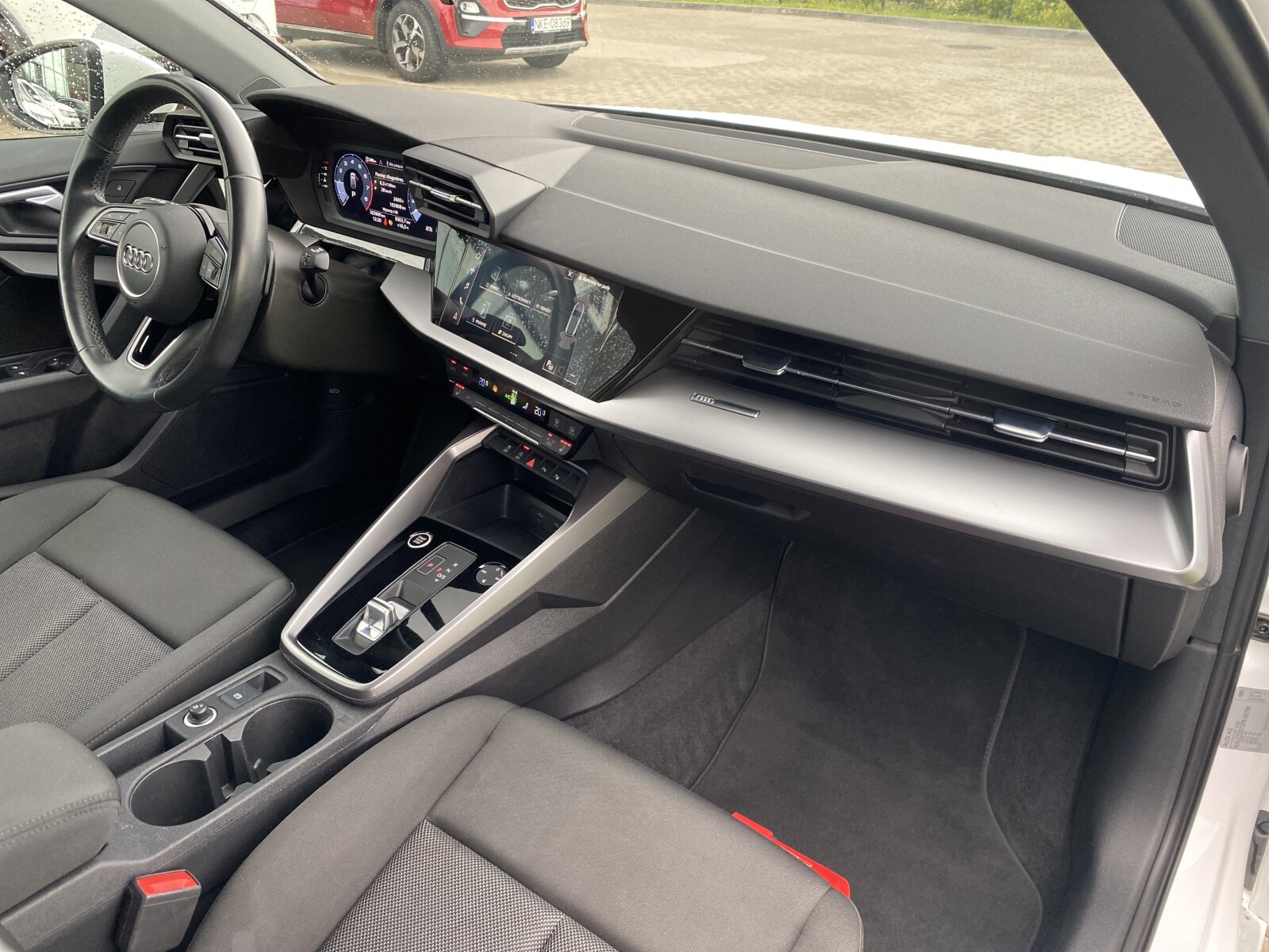 Audi A3 Sportback - zdjęcie 16