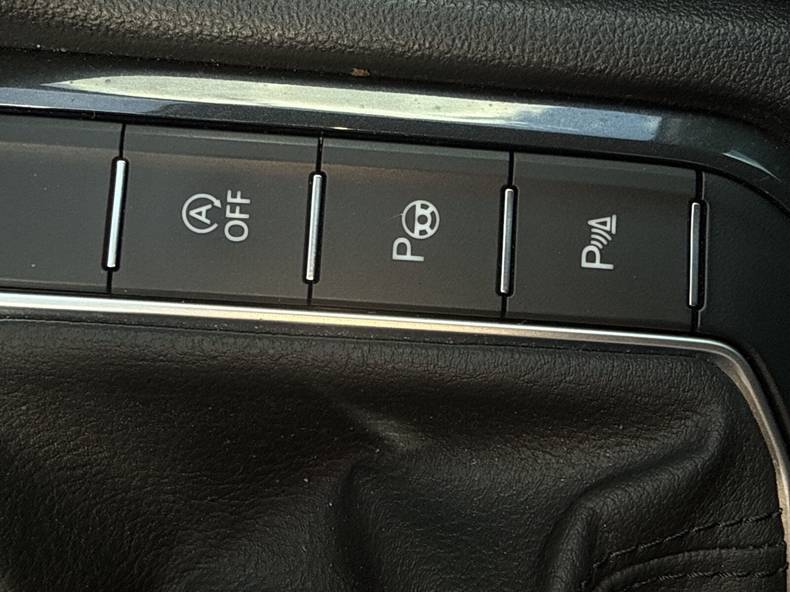 Volkswagen Tiguan - zdjęcie 19