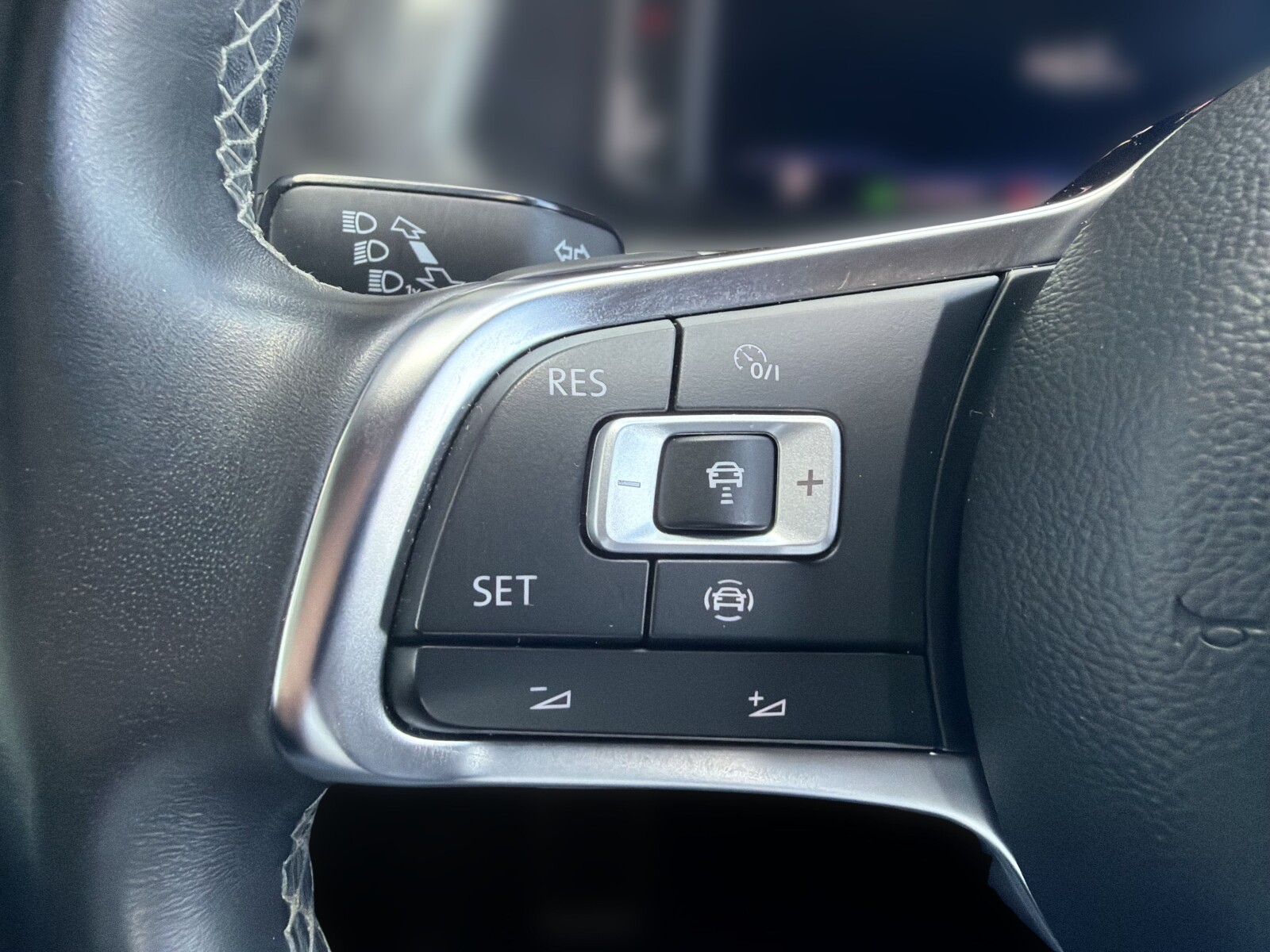 Volkswagen Tiguan Allspace - zdjęcie 29