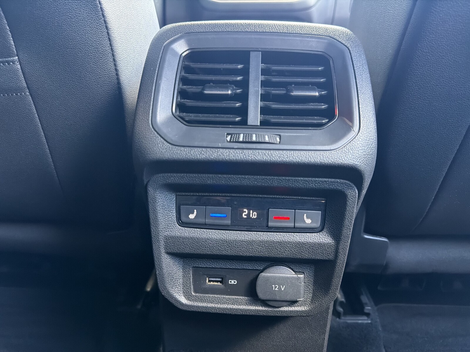 Volkswagen Tiguan Allspace - zdjęcie 21