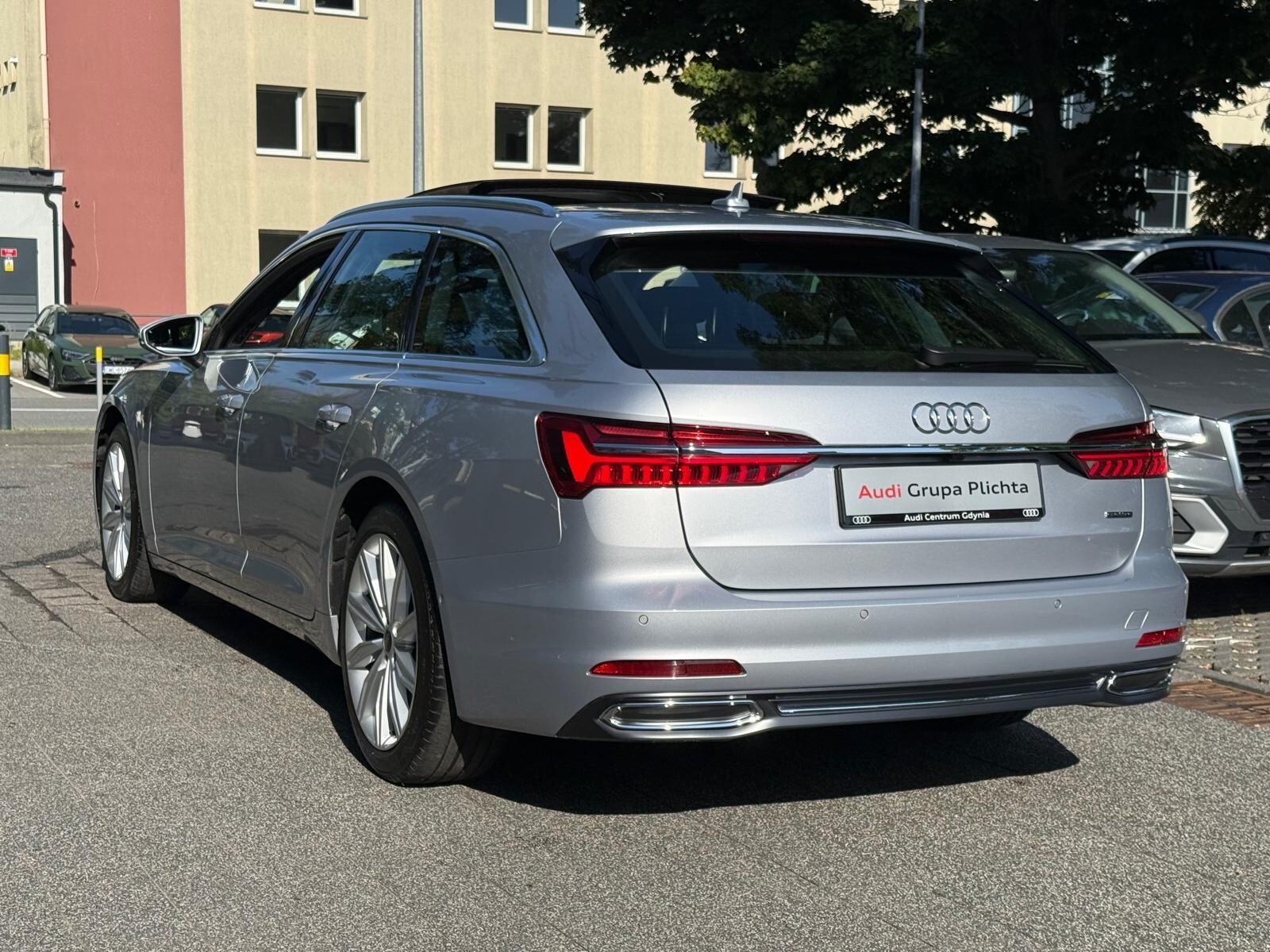 Audi A6 Avant - zdjęcie 11