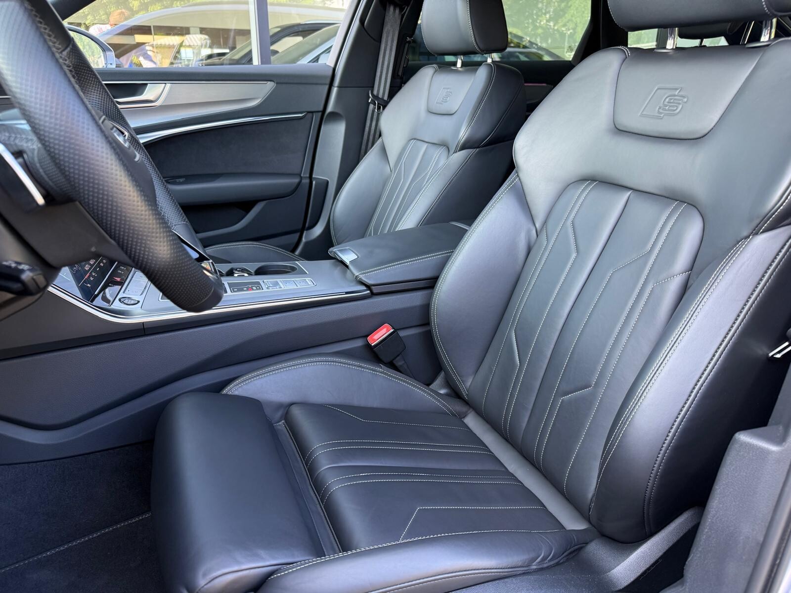 Audi A6 Avant - zdjęcie 15