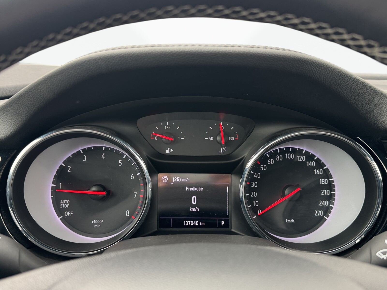 Opel Insignia - zdjęcie 14