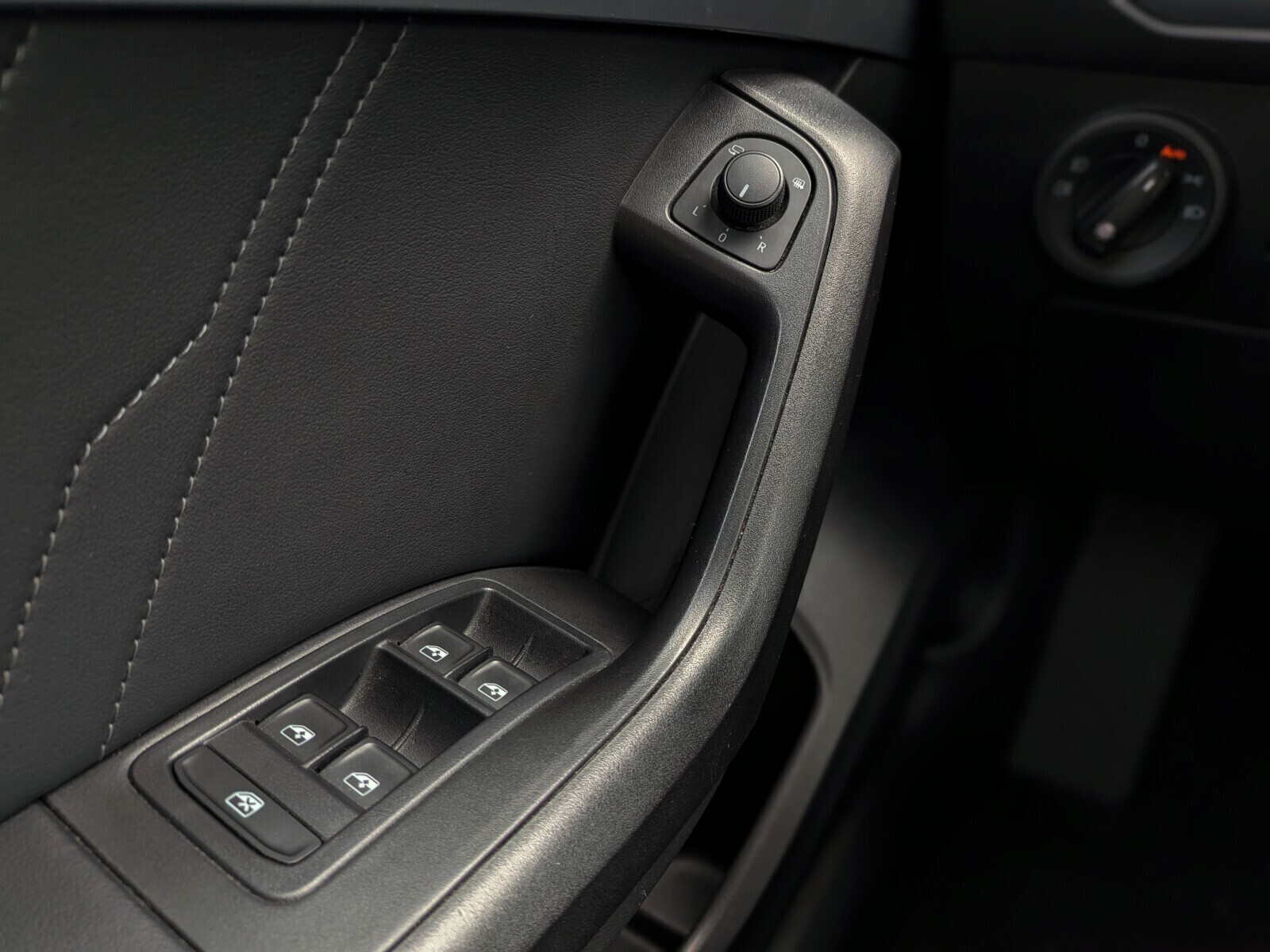 Seat Ateca - zdjęcie 25