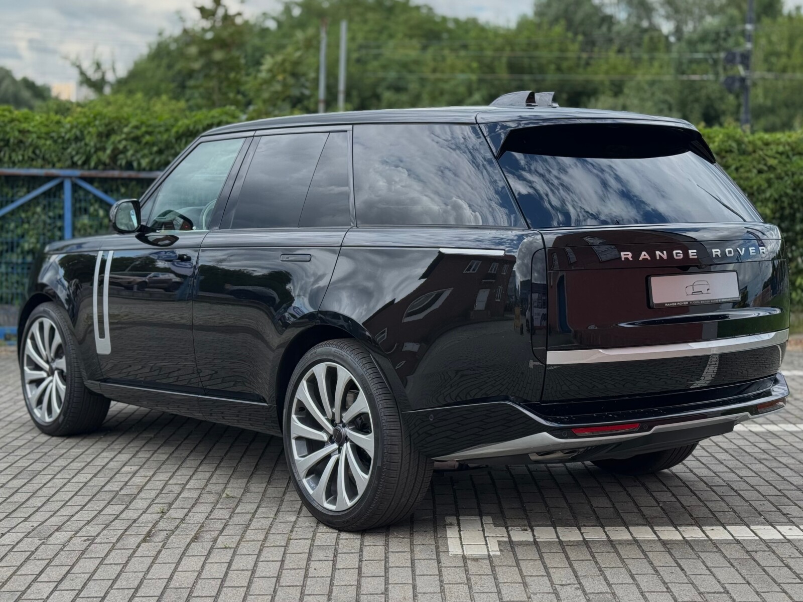 Land Rover Range Rover - zdjęcie 3