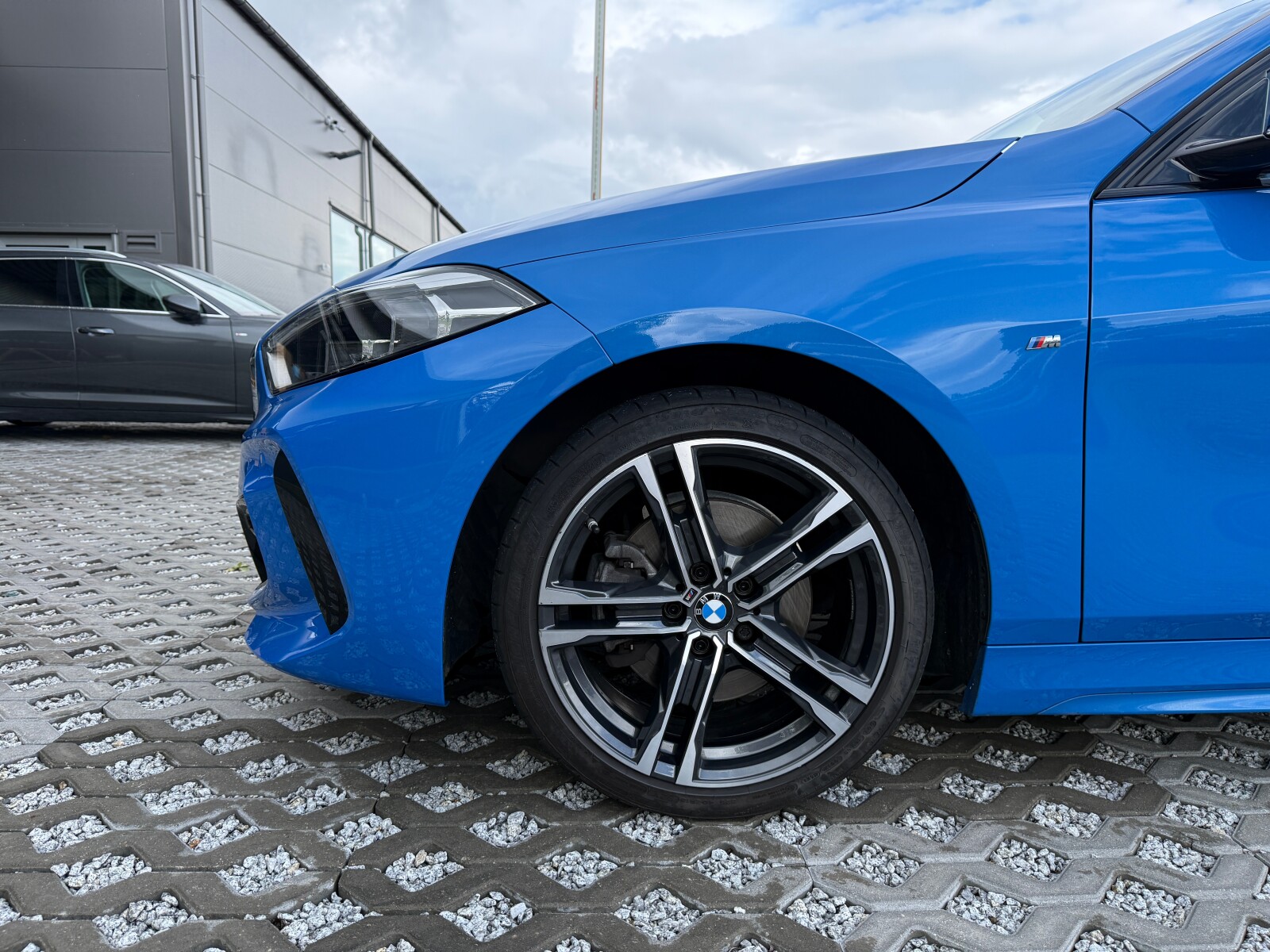 BMW 118 - zdjęcie 9