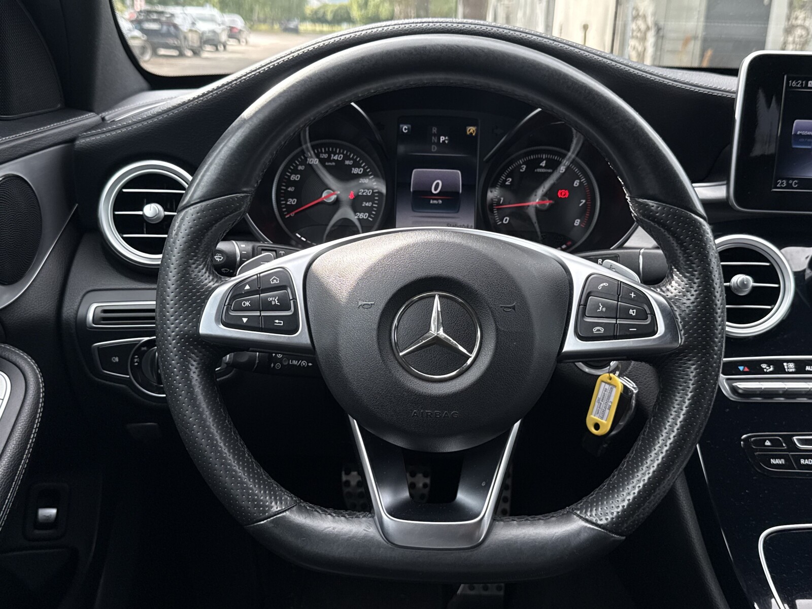 Mercedes-Benz C 200 - zdjęcie 16