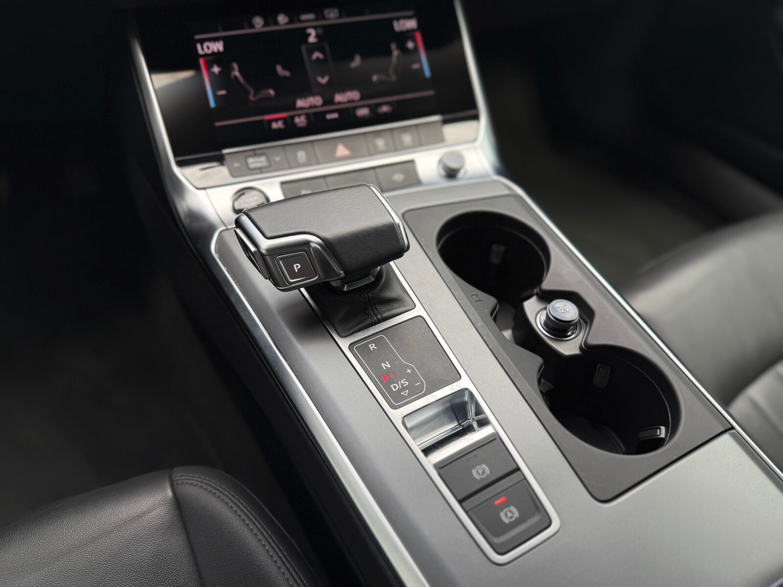 Audi A6 allroad - zdjęcie 21