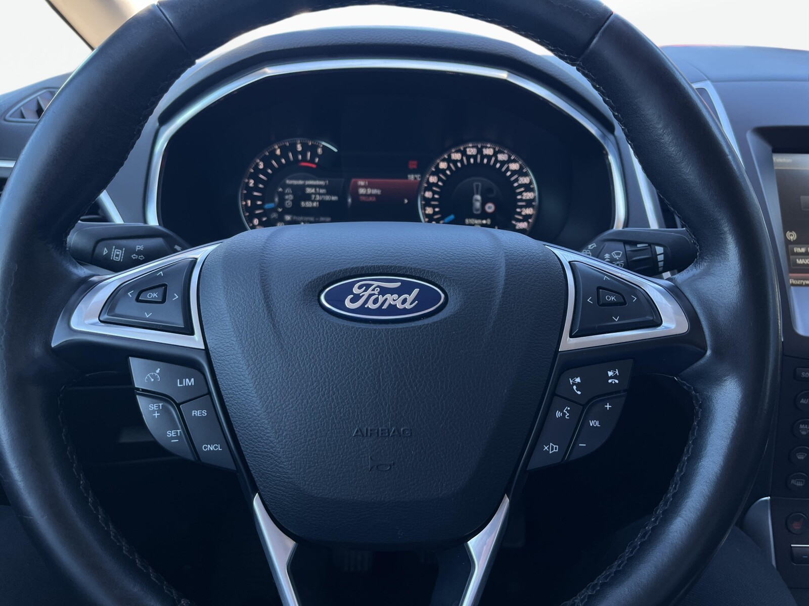 Ford S-MAX - zdjęcie 19