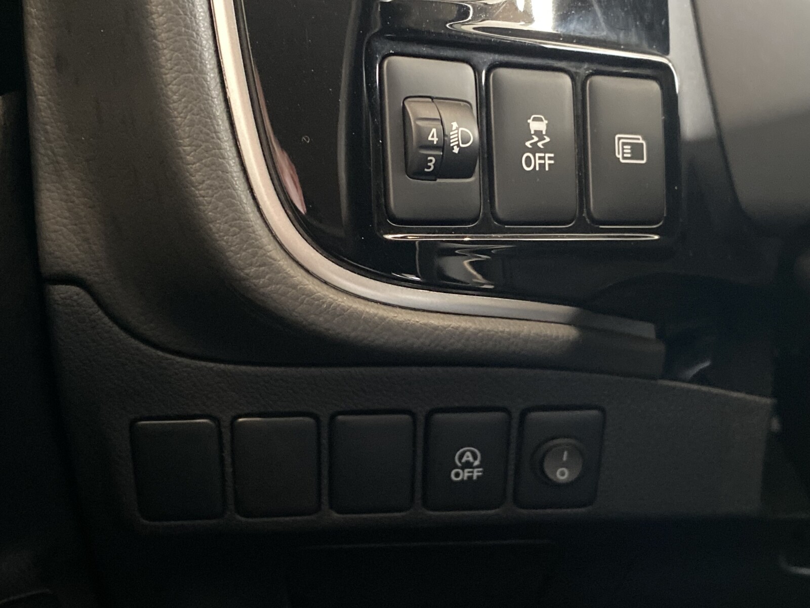 Mitsubishi Outlander - zdjęcie 18