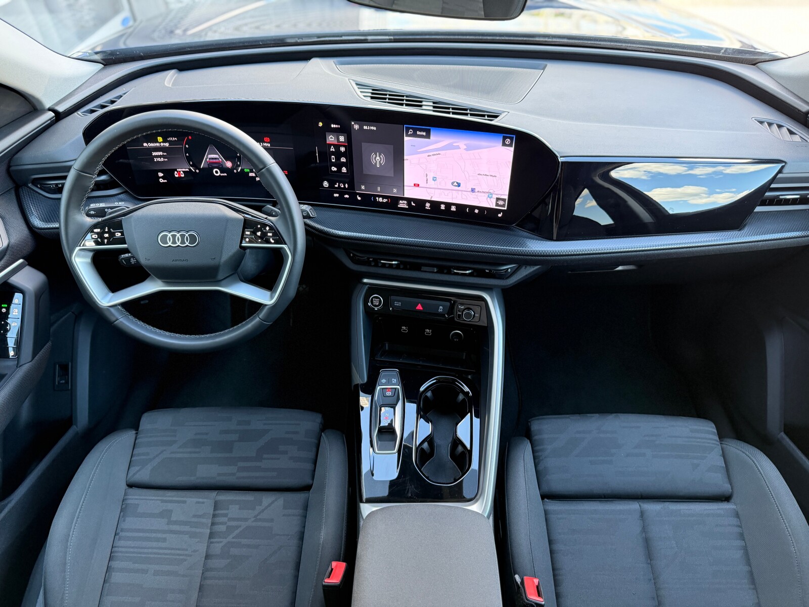 Audi Q5 Sportback - zdjęcie 14