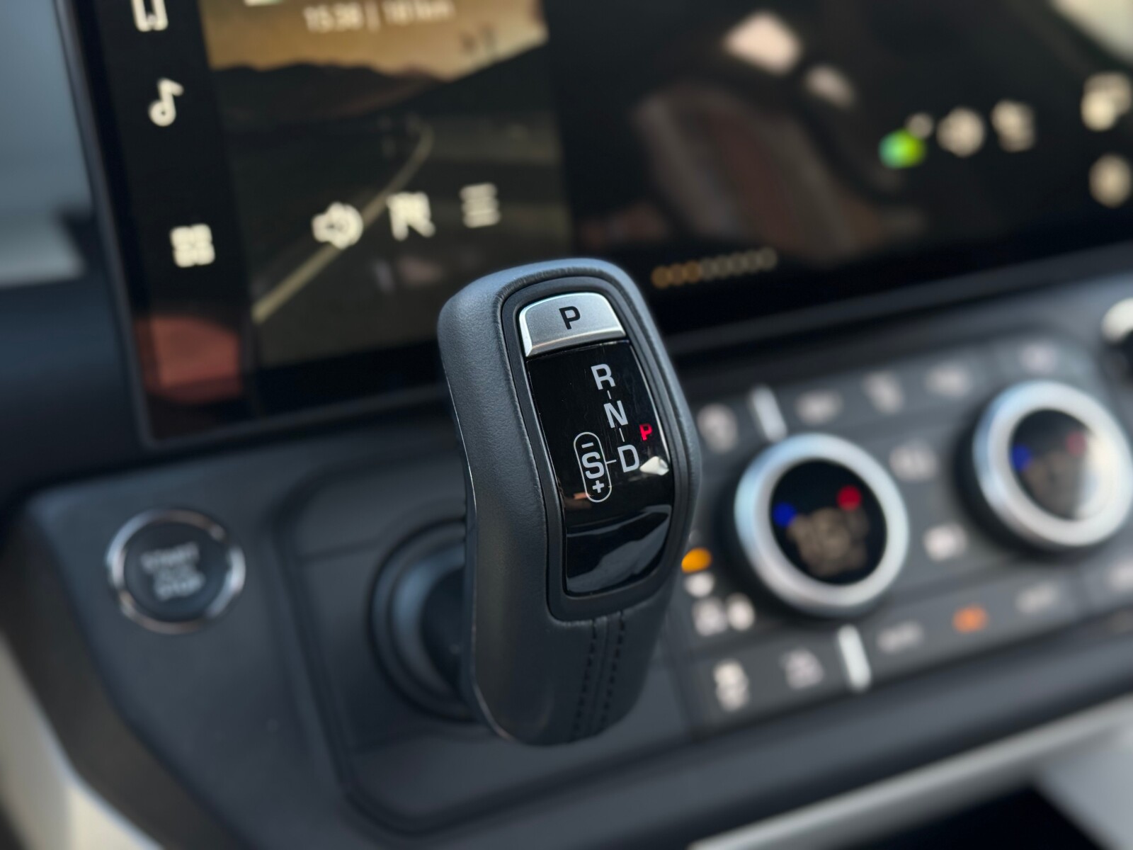 Land Rover Defender 110 - zdjęcie 13