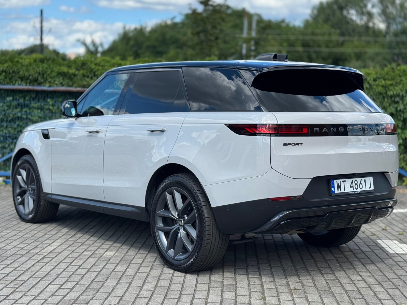 Land Rover Range Rover Sport - zdjęcie 3