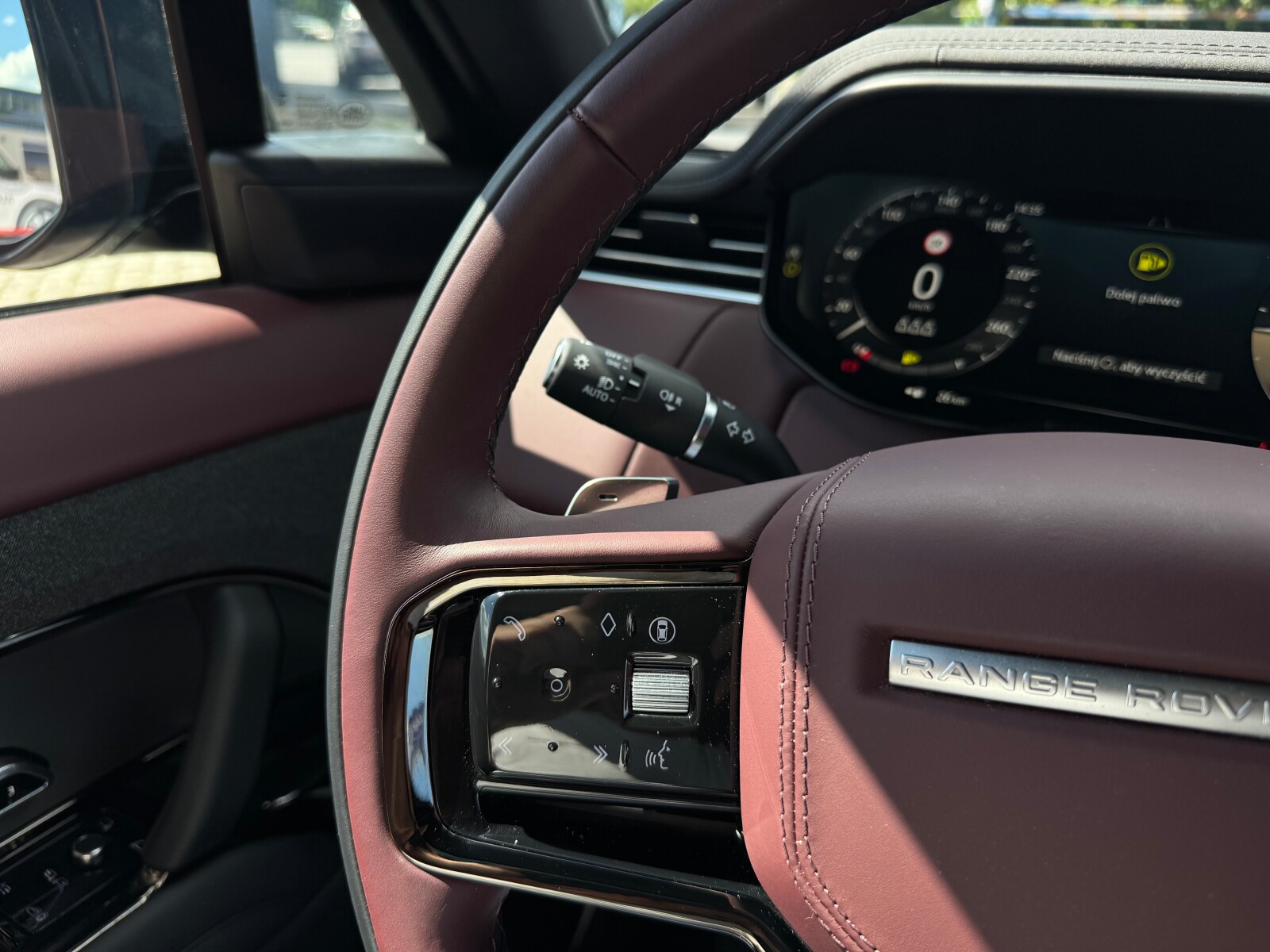 Land Rover Range Rover Sport - zdjęcie 9