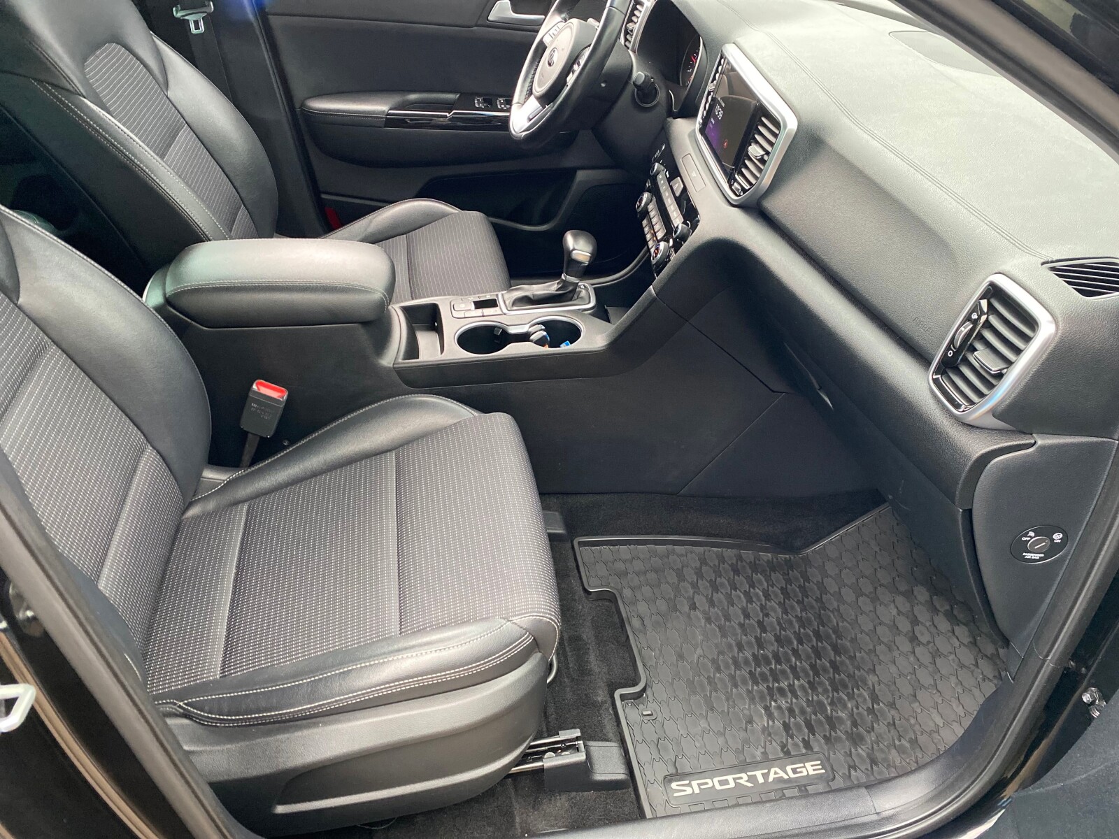 Kia Sportage - zdjęcie 16