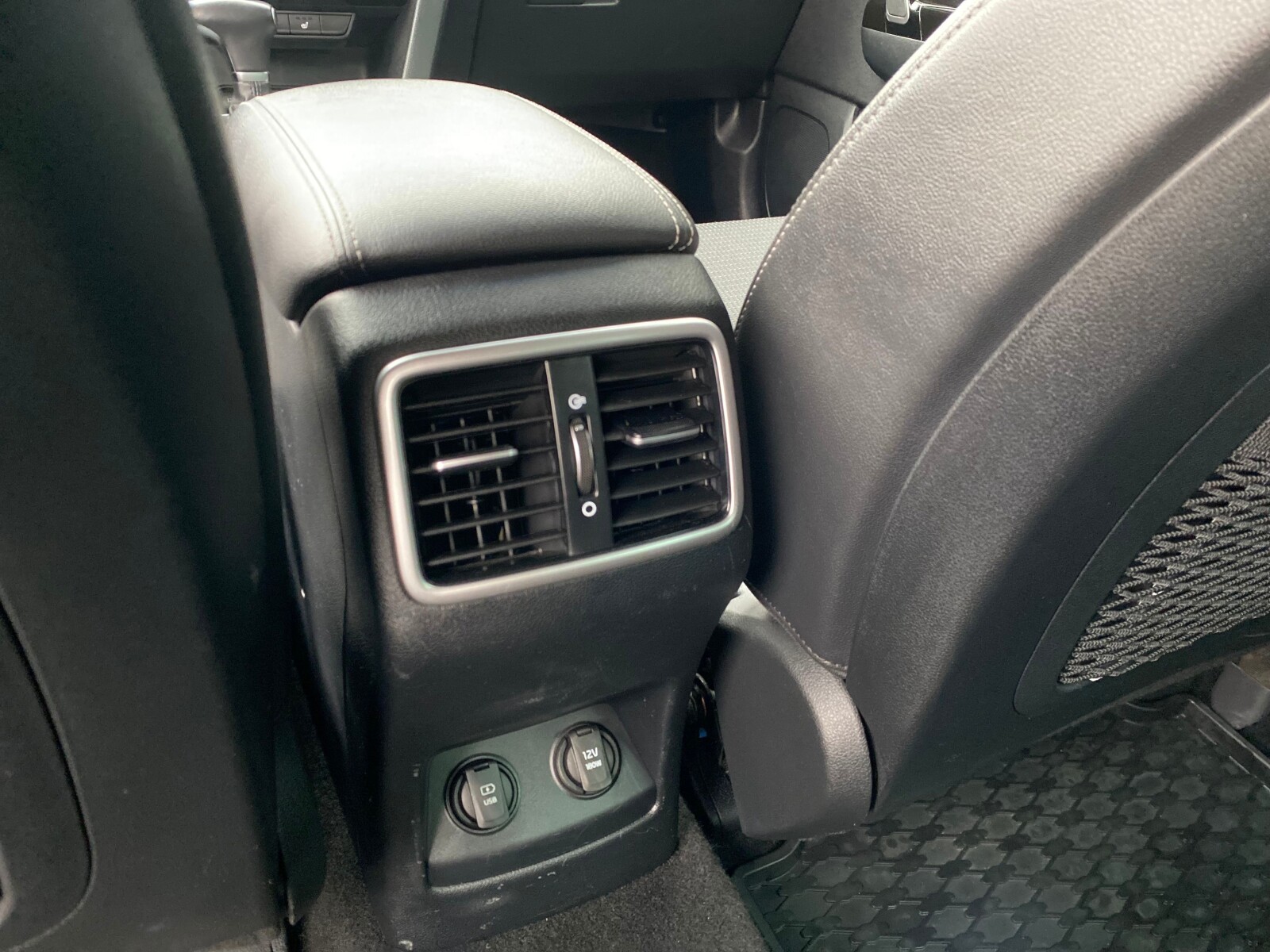 Kia Sportage - zdjęcie 12