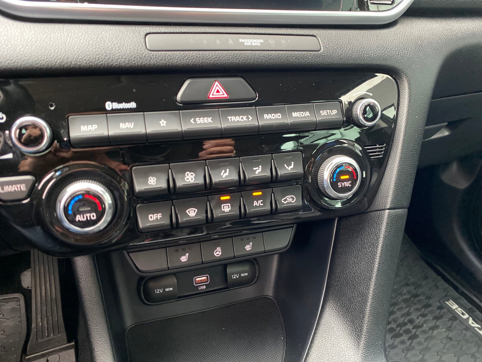 Kia Sportage - zdjęcie 24