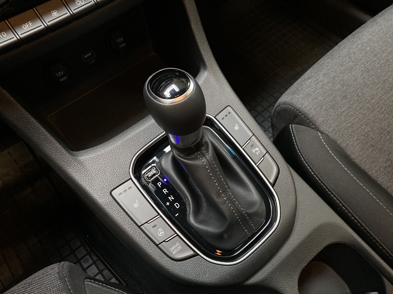 Hyundai i30 - zdjęcie 12