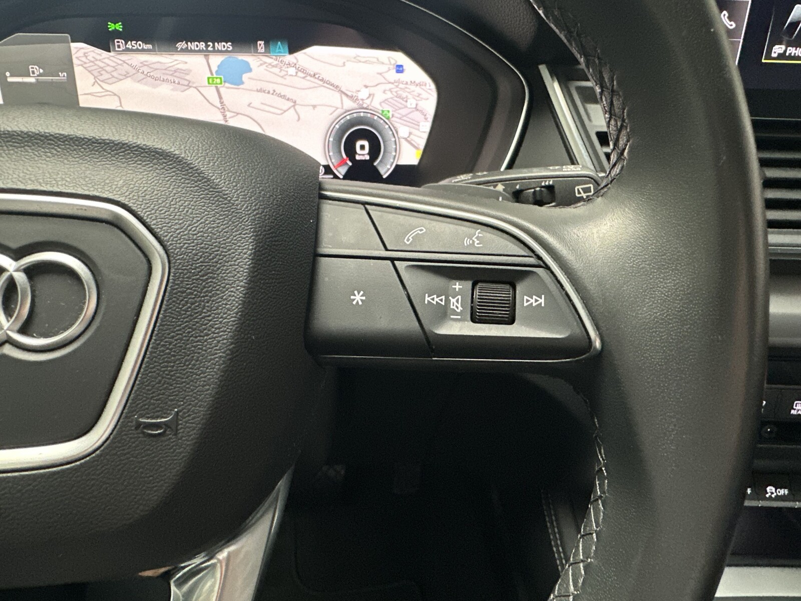 Audi Q5 Sportback - zdjęcie 14