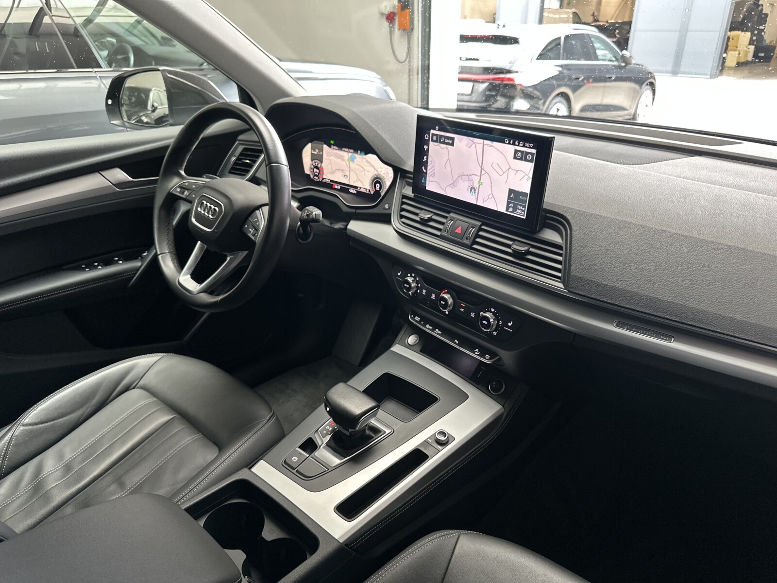 Audi Q5 Sportback - zdjęcie 10