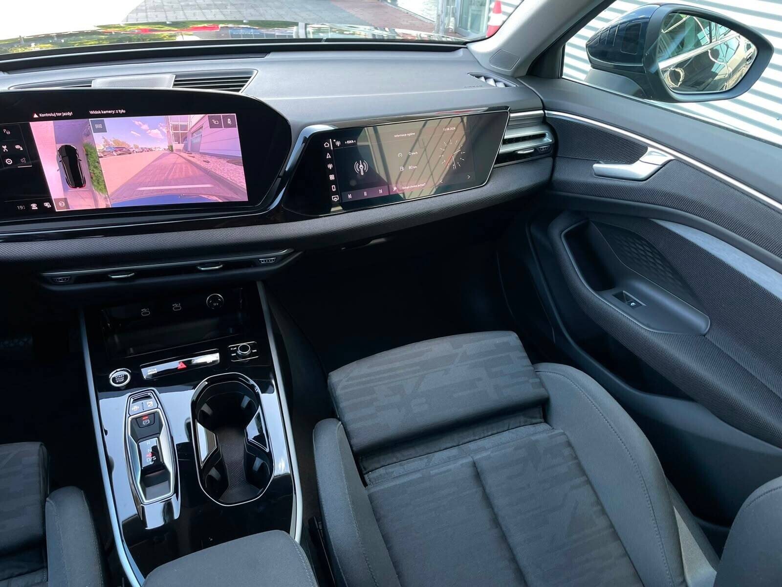Audi A6 Avant - zdjęcie 16