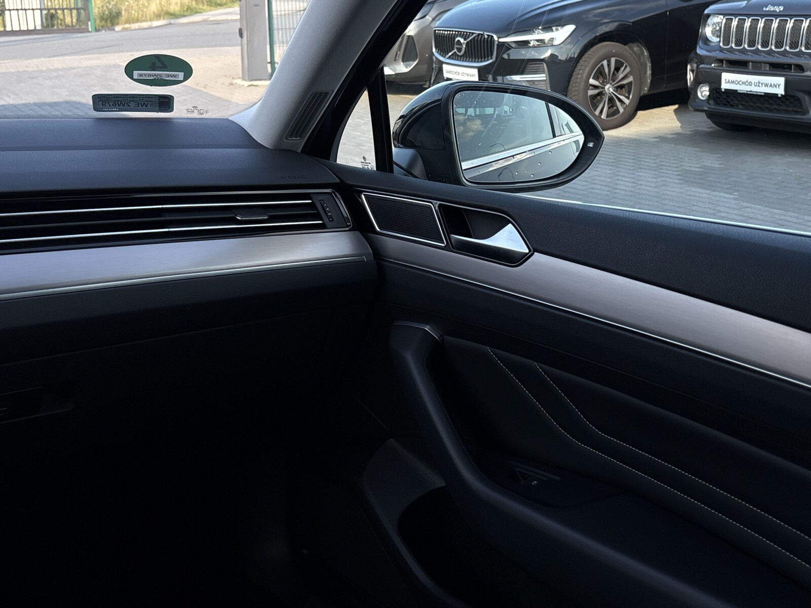 Volkswagen Passat - zdjęcie 12