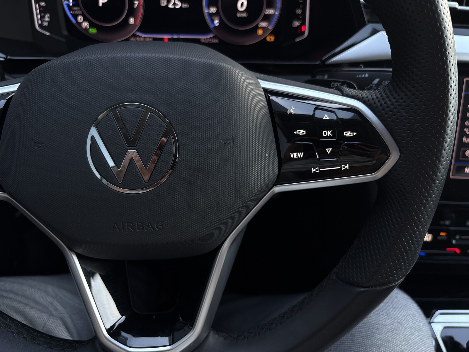 Volkswagen Arteon - zdjęcie 19
