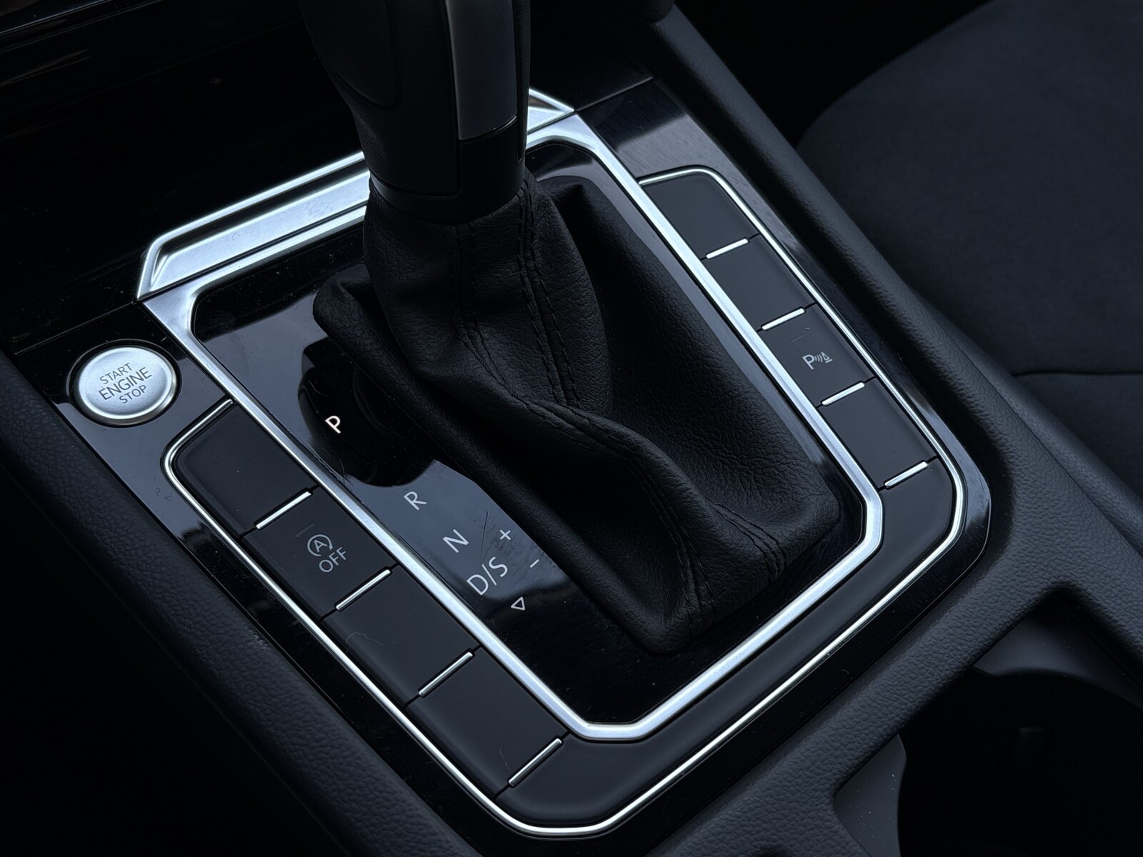 Volkswagen Arteon - zdjęcie 26
