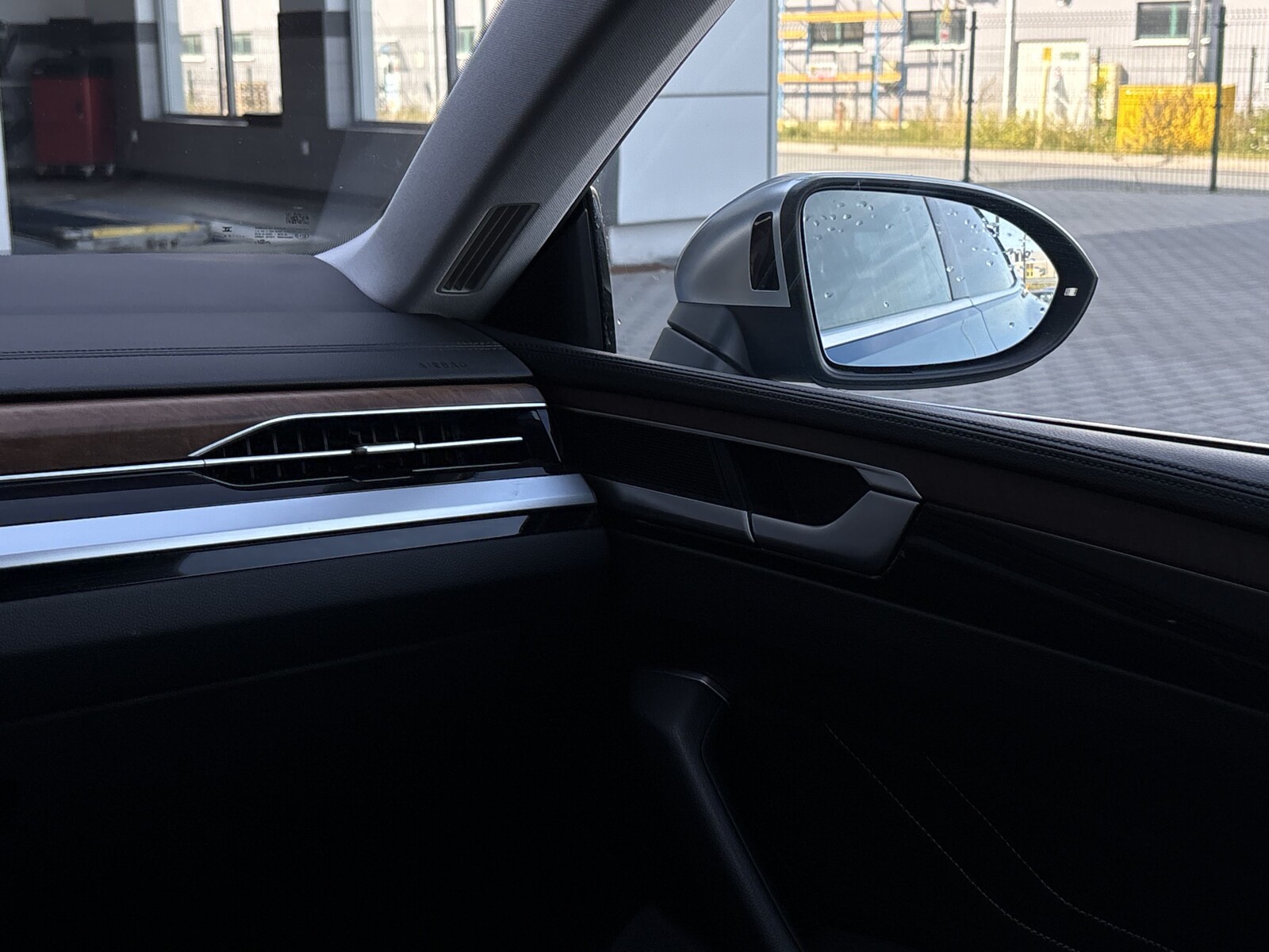 Volkswagen Arteon - zdjęcie 13