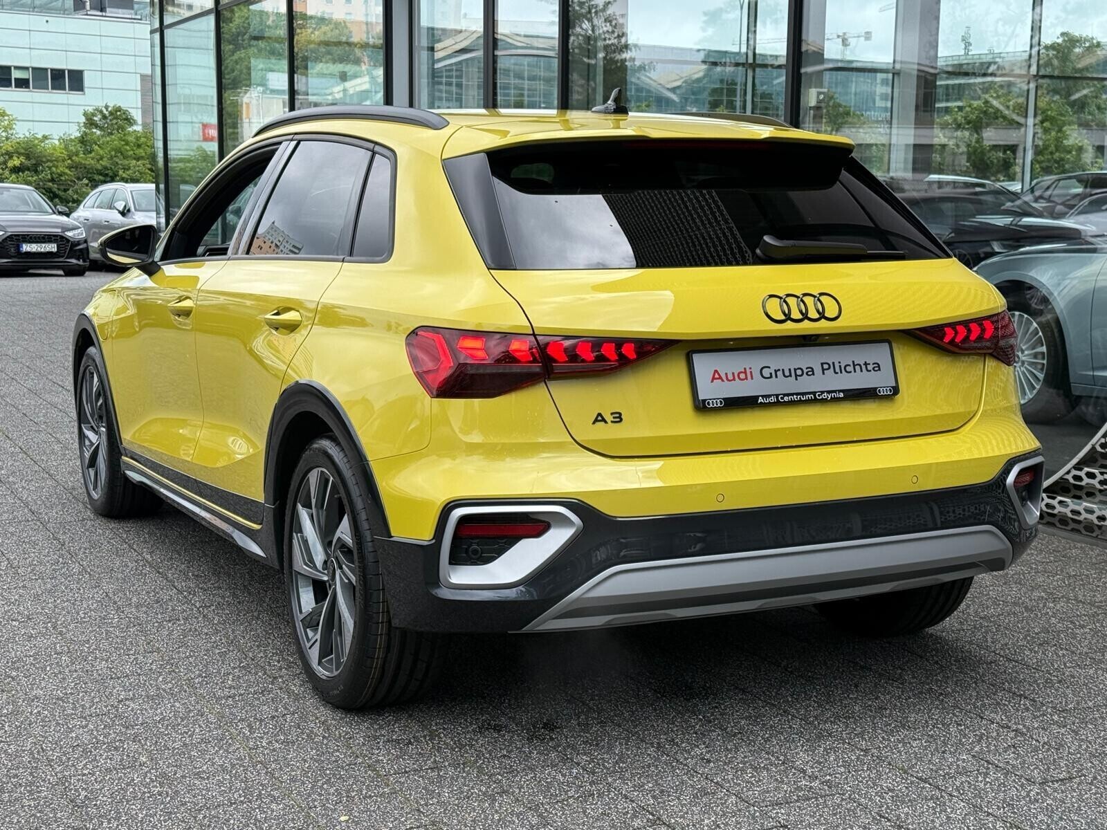Audi A3 allstreet - zdjęcie 9